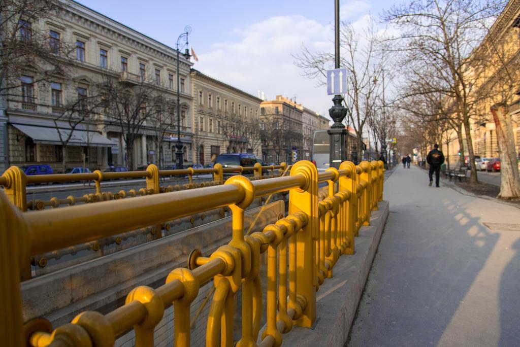 Home, Far Away From Home Budapest Exterior photo